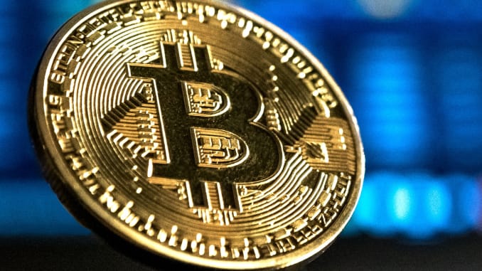 BITCOIN MARKET IS IN BUBBLE PHASE, SAYS ECONOMIST ON CNBC